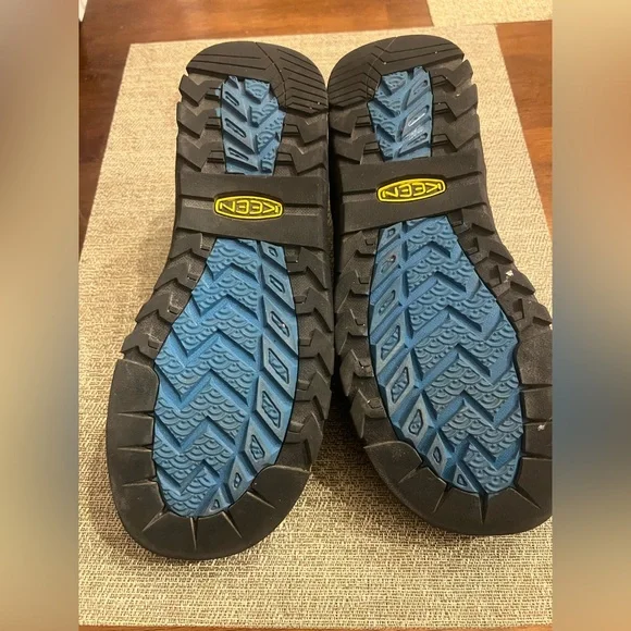 Keen Women's Jasper Rocks Sneakers in Fjord/Safari Black, Blue, and Beige - Picture 3 of 7